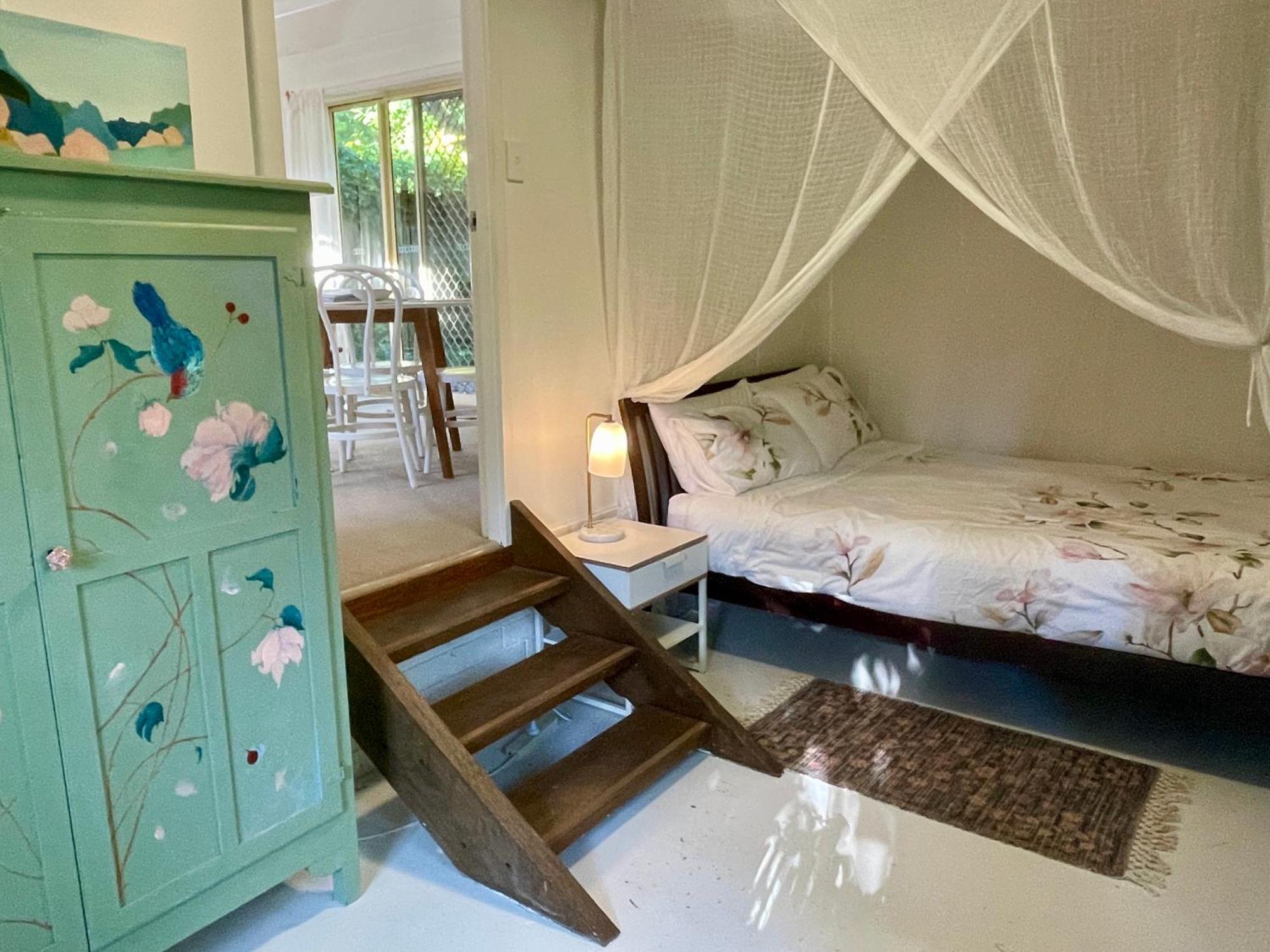 Lilli Pilli Guesthouse Байрън Бей Екстериор снимка