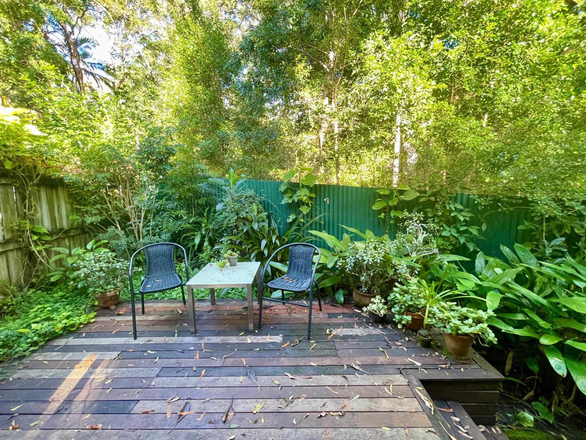 Lilli Pilli Guesthouse Байрън Бей Екстериор снимка